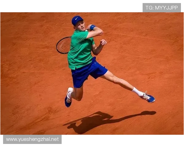 网坛风云：新星横扫德约辛纳胜