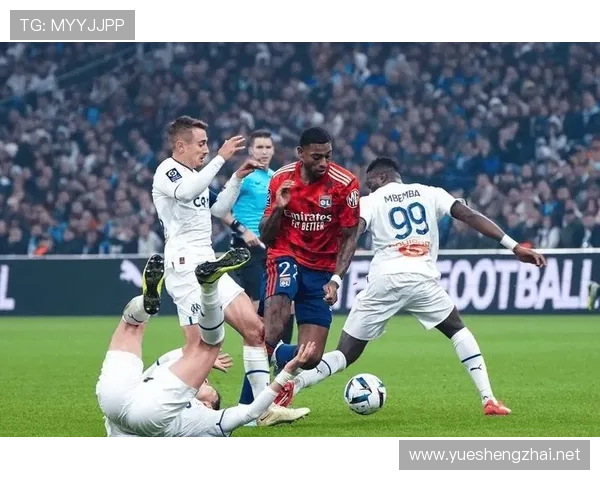 [法甲]第11轮：斯特拉斯堡VS摩纳哥.